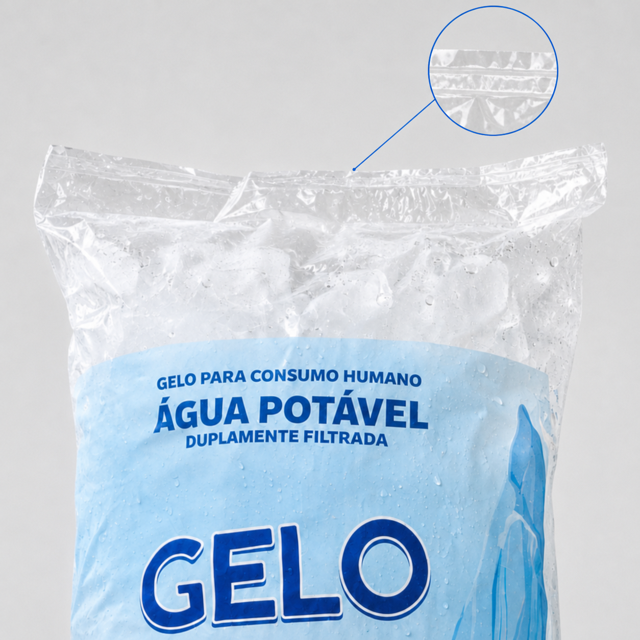 Detalhe da embalagem de gelo selada